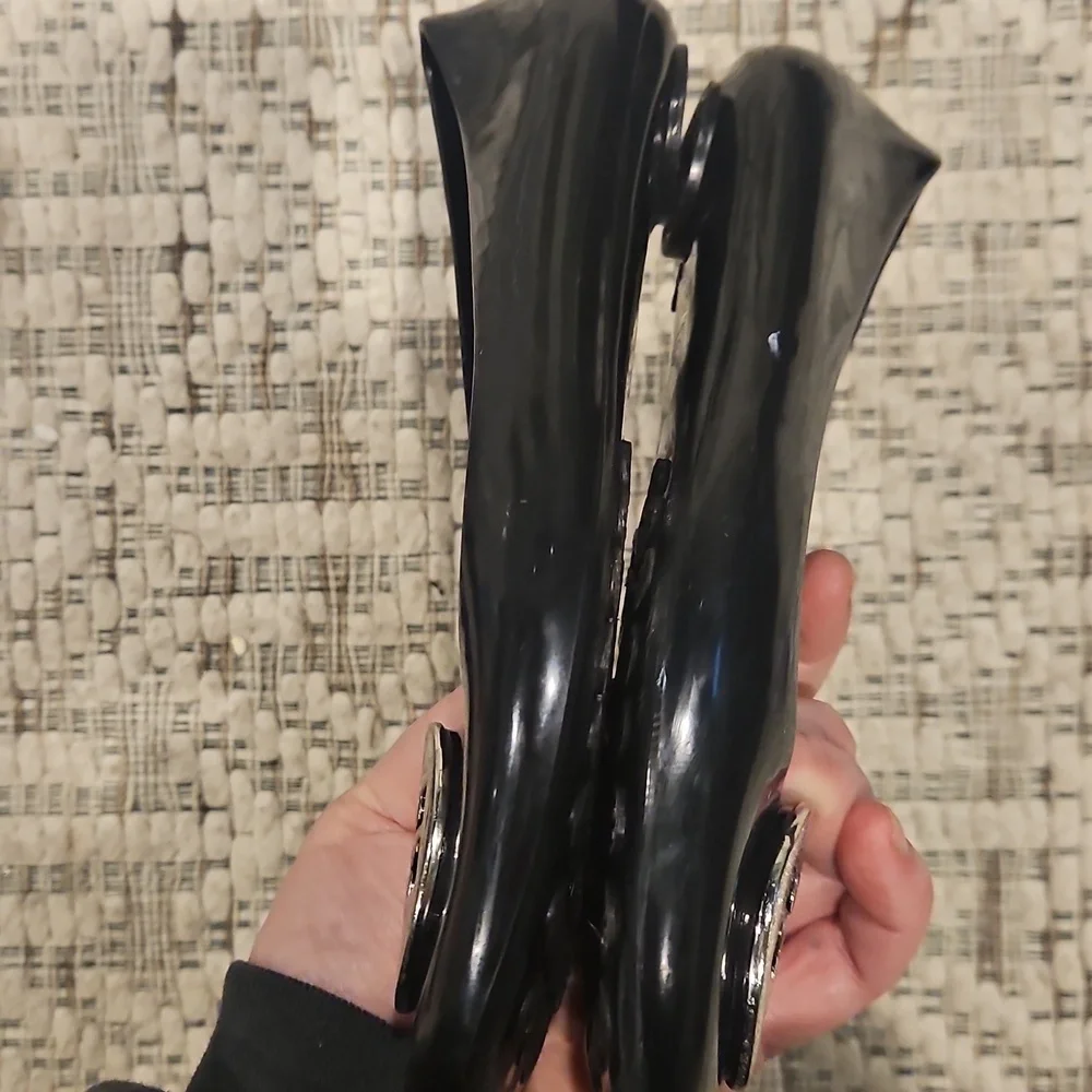 TORY BURCH Black Jelly Ballet Flats with Silver Logo.